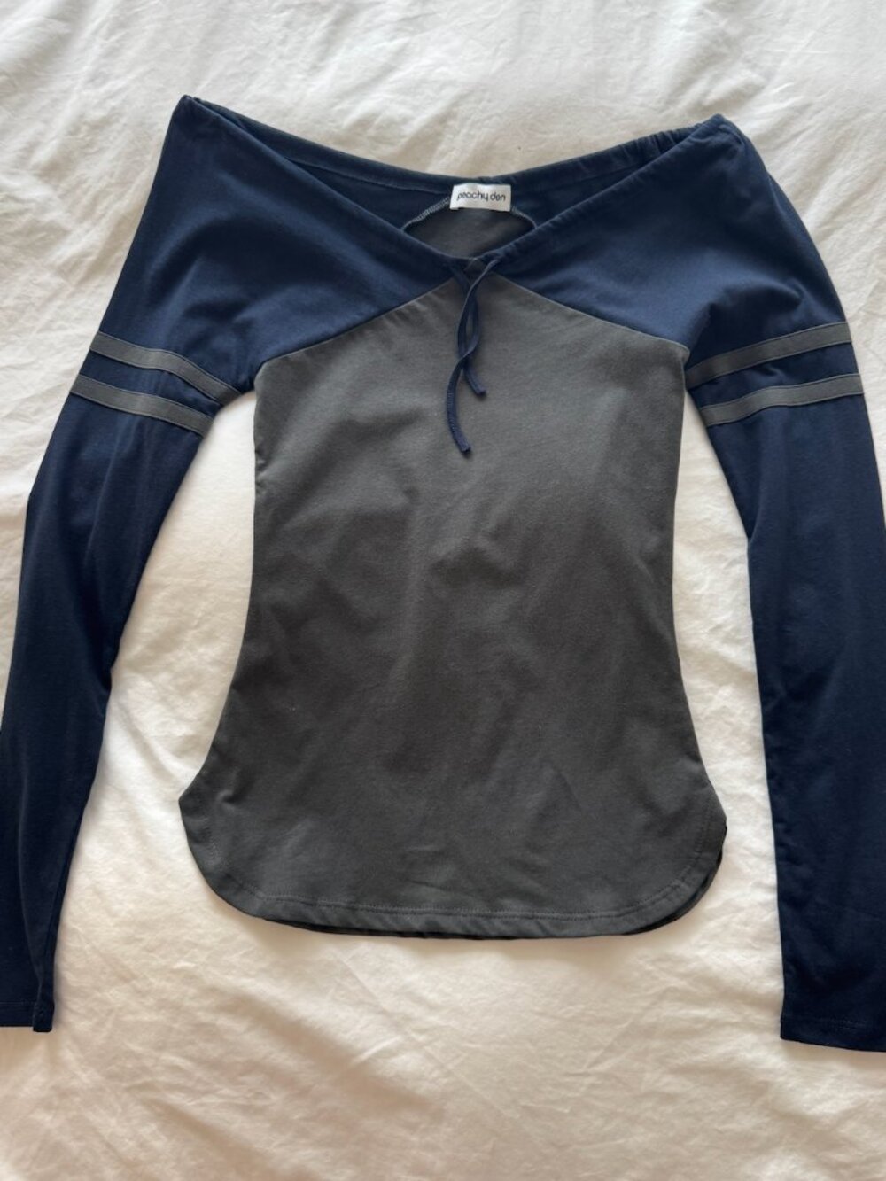 Peachy Den grey long sleeve top with tie